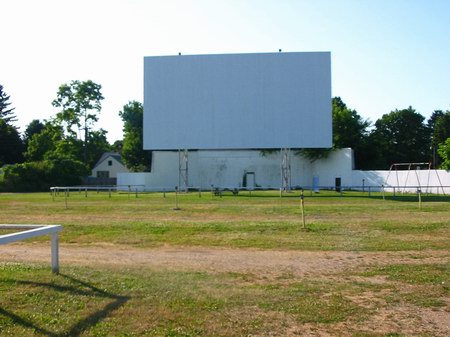 Sunset Auto Theatre - Screen And Playground (newer photo)